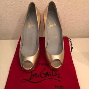 CHRISTIAN LOUBOUTIN SALE TODAY